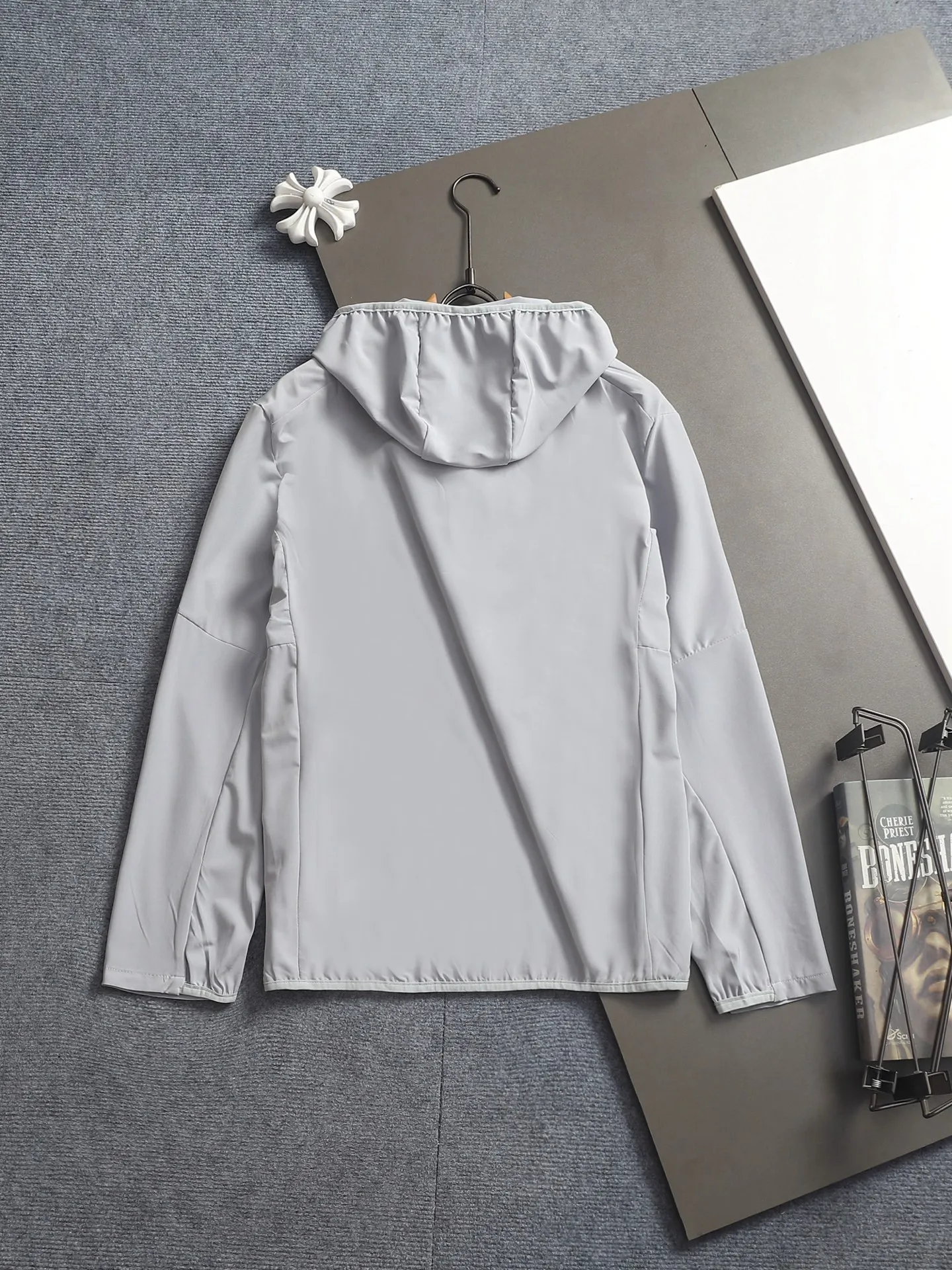 Arcteryx ARC'TERYX ， + ， ！ ✅ • Classic Black： ， ， • ： ， ， • ： ， ， • ： ， ， ✅ • ， • Breathable， ， • + ， • ： Logo ✅ Versatile 、 、leggings ！ 、 、 、 ， N ！ / / ！ ：Black White Blue Gray Size：XS S M L